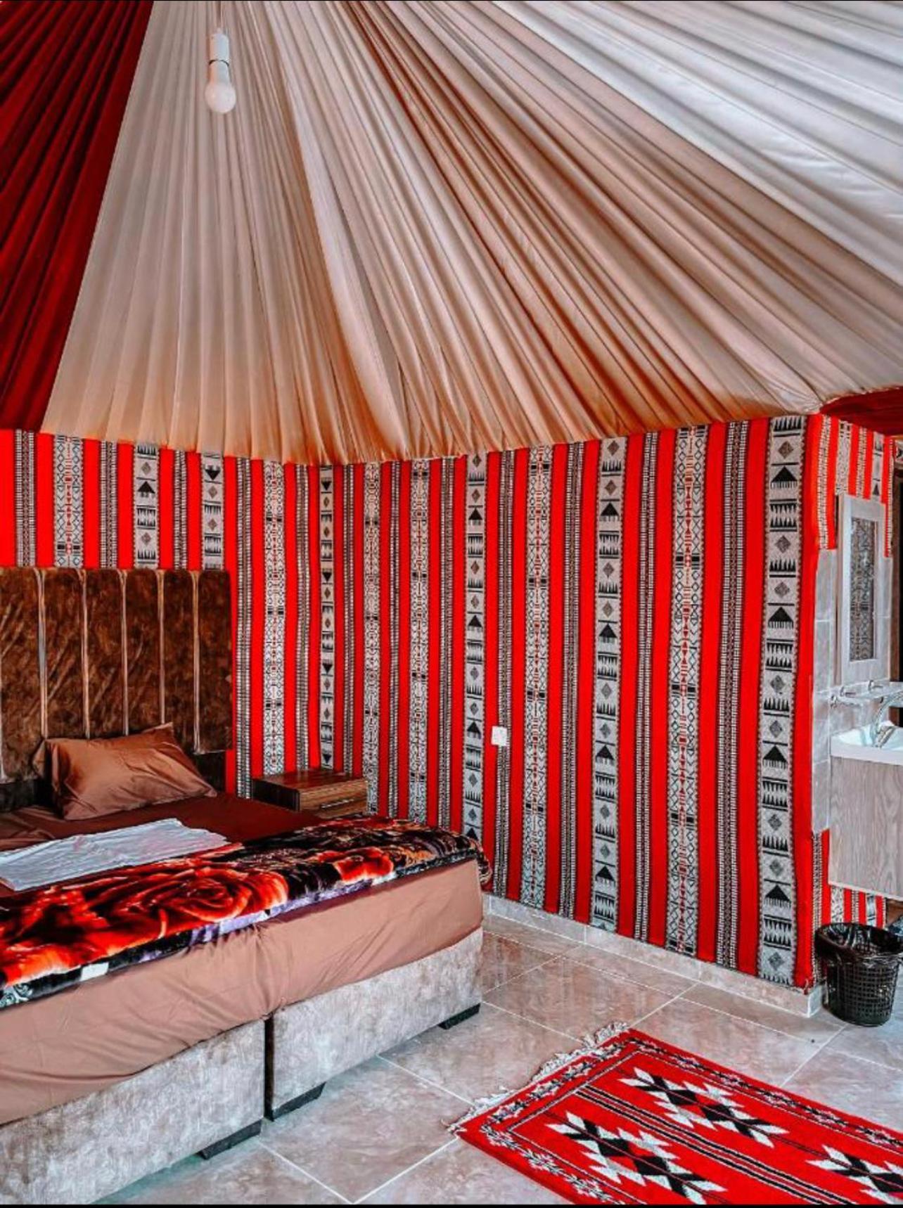 Rum Magic Luxury Camp Wadi Rum Eksteriør billede